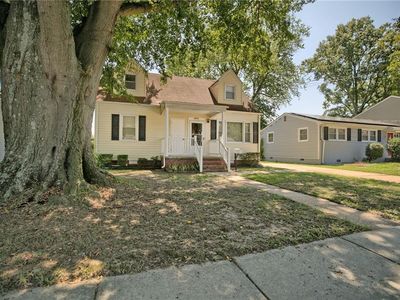4885 Kennebeck Ave