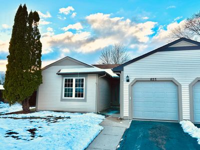 Property at 531 Lasalle Ln, Buffalo Grove, IL