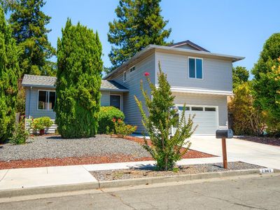 2347 Maria Luz Court W