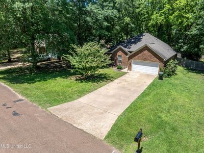395 Steve St