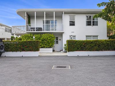 2858 Pine Tree Dr APT 5