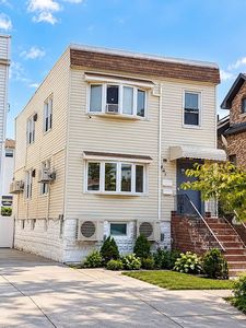 7-23 124th St #1