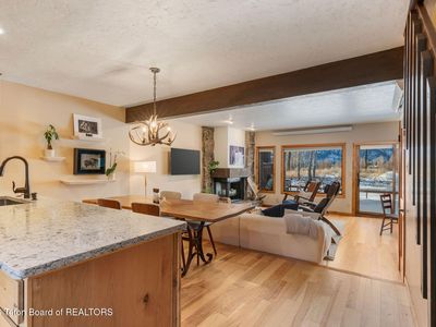 400 E Sagebrush Dr #9-3