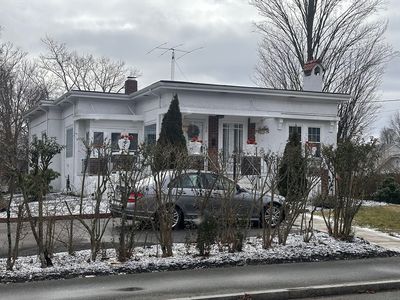 36 Menlo St