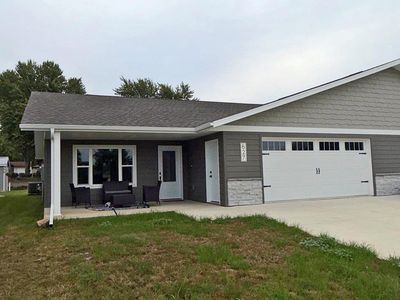 Property at 627 7th St, Sheldon, IA