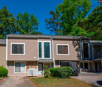 215 Shoreline Dr