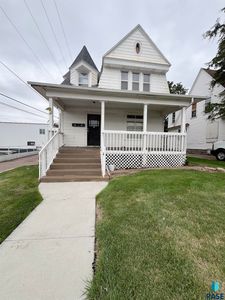 Property at 415 W 11th St, Sioux Falls, SD