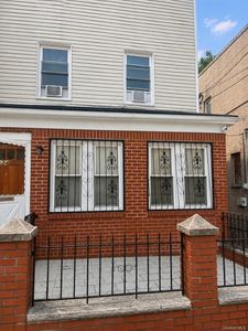 834 E 229th Street