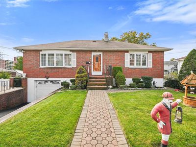181 Roundhill Drive