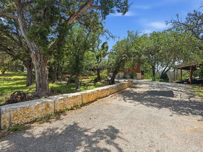 Property at 1065 Ridge Oaks Dr, Boerne, TX