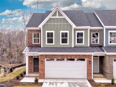 3016 Plymouth Pl