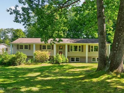 9 Meadow Valley Drive