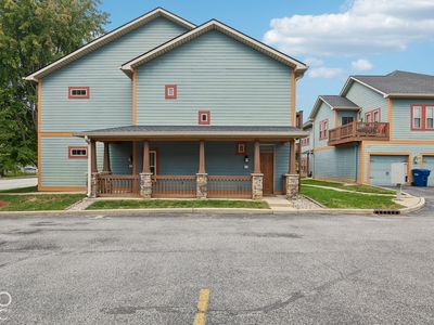 1623 N College Ave APT 4