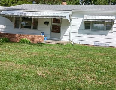 3503 S Northern Blvd