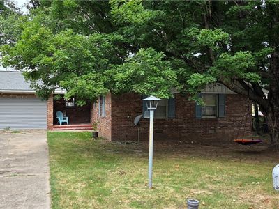 8 Mimosa Dr