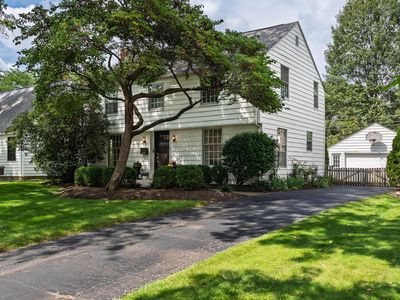 1640 Barrington Rd
