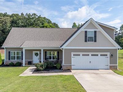 272 Burnt Hickory Ln SE