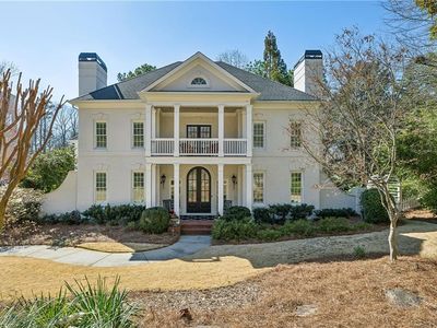 835 Springside Ct NE