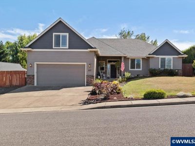 317 NW Ivy Ave