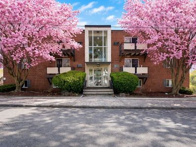 48 N Emerson St APT 1