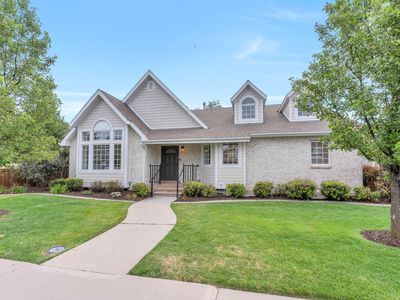 110 N Palisade Dr
