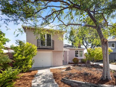 30 Meadow Ln