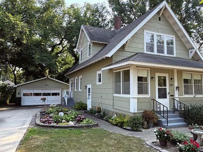 421 W Vernon Ave