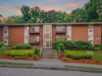 10 Crescent Dr APT 6