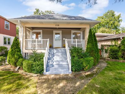 Property at 198 W Quincy St, Riverside, IL