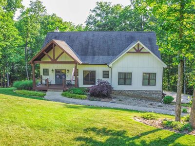 721 Lakeside Coves Way