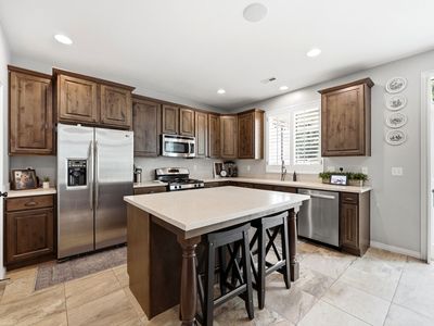 1056 W Stonehaven Dr