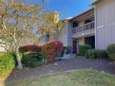 3934 Woodridge Way