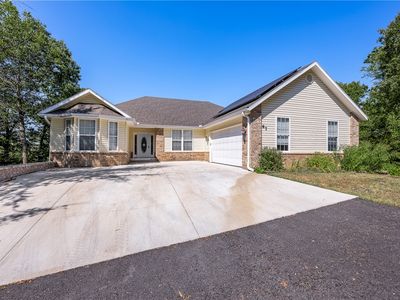 67 Skipton Dr