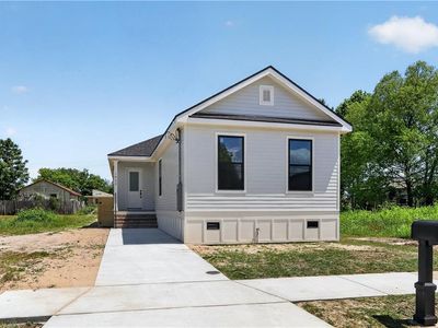 1933 Reynes St