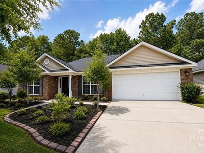 121 W Tisbury Lane
