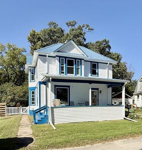 219 Lyons Ct