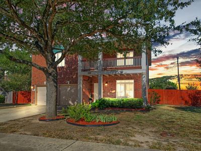 800 Windsor Hill Dr