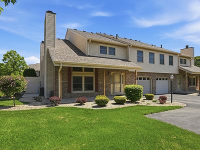 Property at 9297 Erin Ln, Orland Park, IL