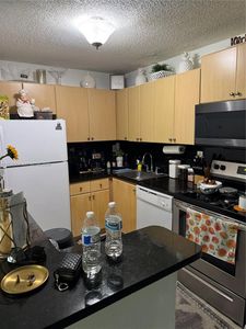 7155 NW 179th St APT 112