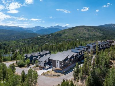 366 Lake Trail