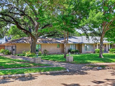 7141 Twin Tree Ln