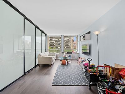 330 E 33rd St APT 7B