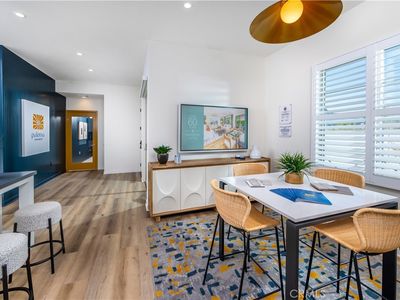 917 Estrella Rd