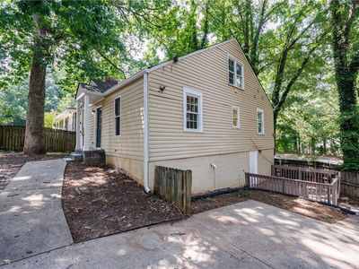1371 Fulton Ave