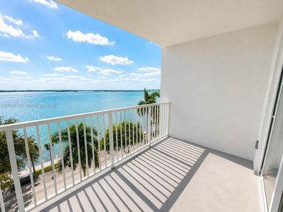 1420 Brickell Bay Dr APT 702E