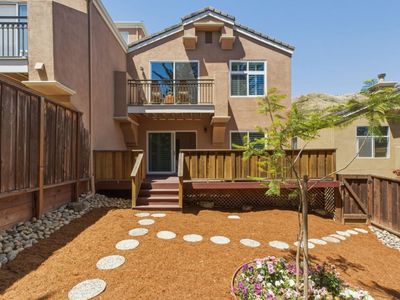 17 Northcrest Dr