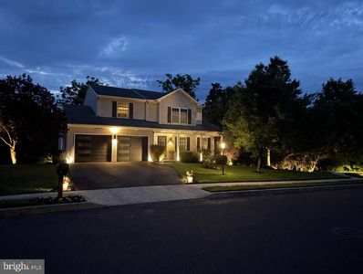12 Byron Way