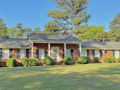 1604 Crescent Dr