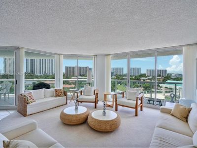 16400 Collins Ave APT 544
