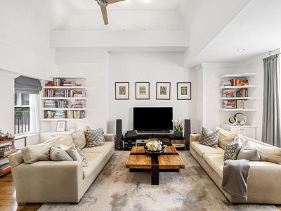 3 Hanover Sq Unit Ph22b